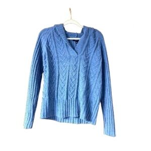 Sonoma size large v-neck sweater with hood
